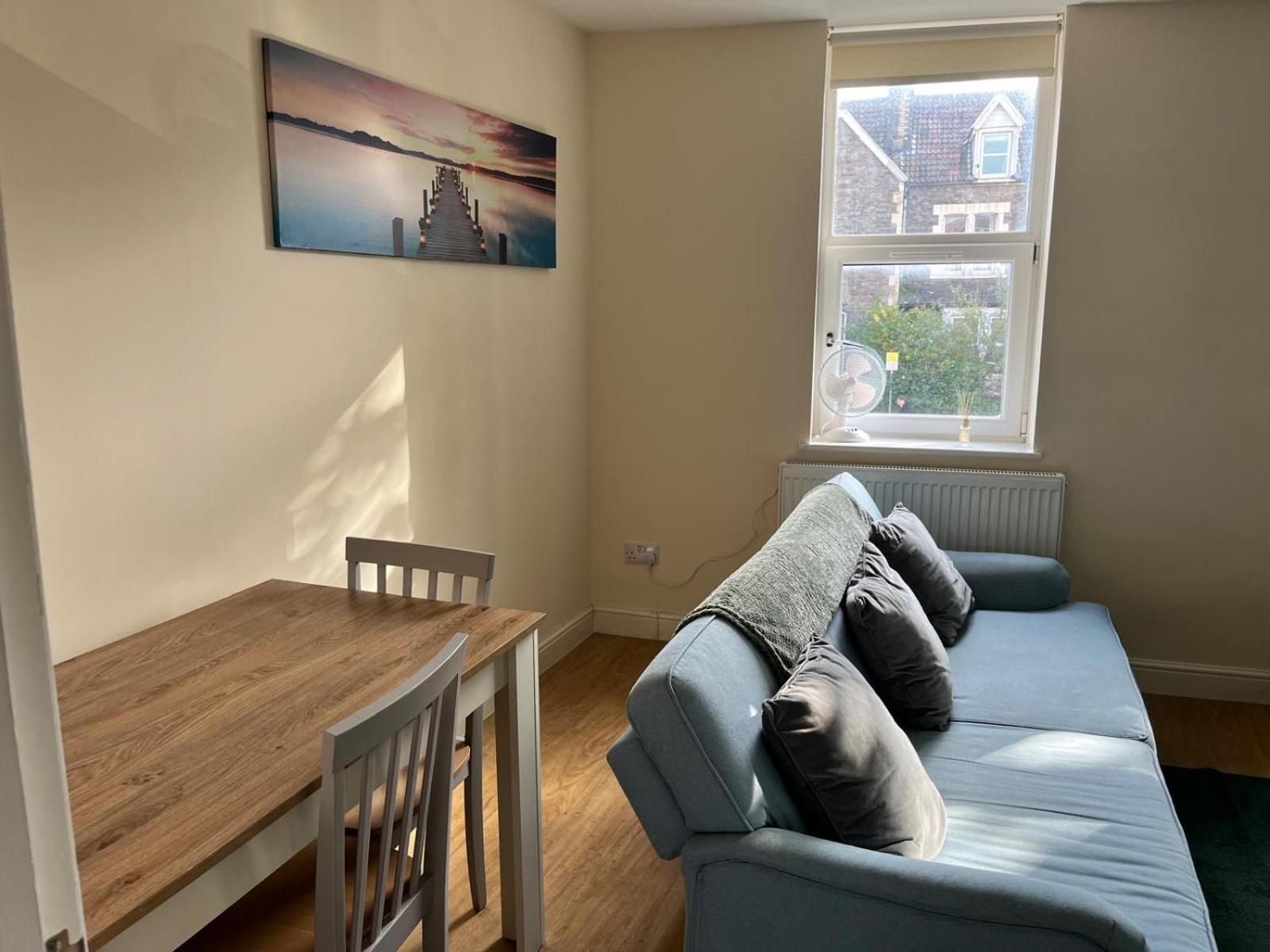 Short Term Lets From £15 Per Person Per Night Apartment Бристол Екстериор снимка