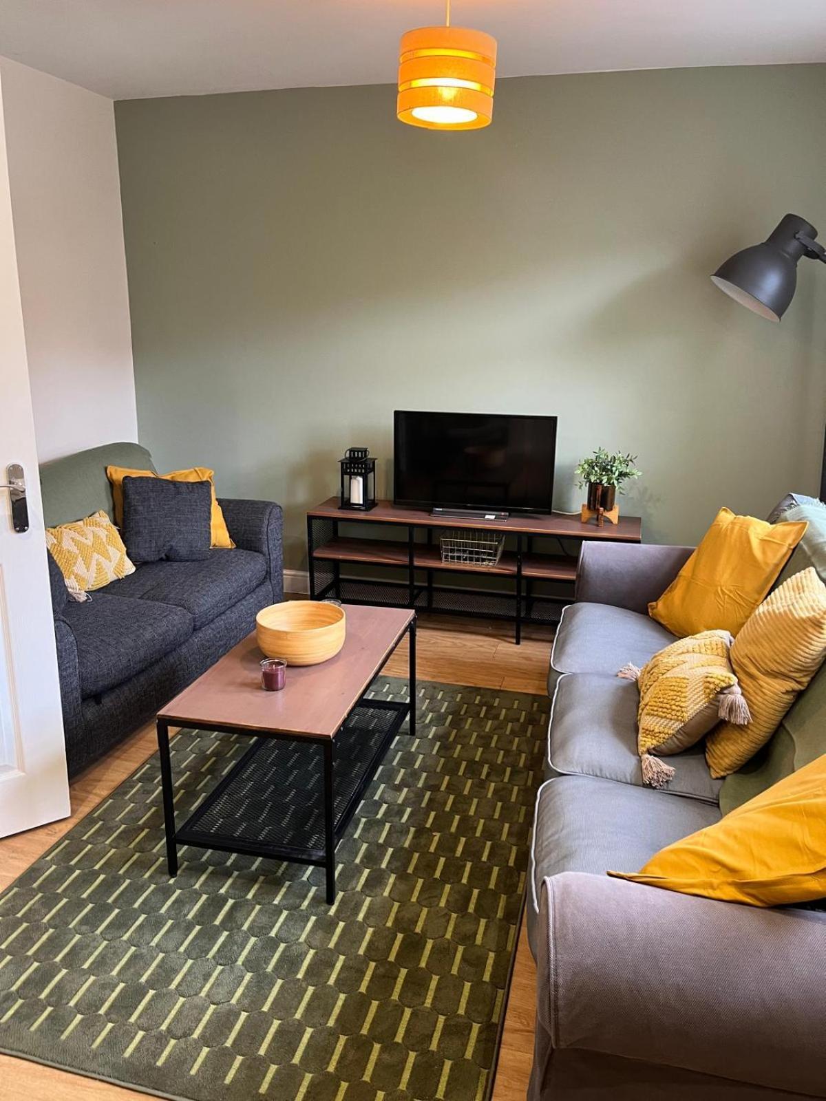 Short Term Lets From £15 Per Person Per Night Apartment Бристол Екстериор снимка