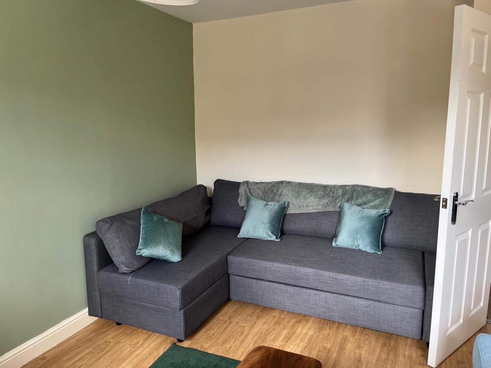 Short Term Lets From £15 Per Person Per Night Apartment Бристол Екстериор снимка